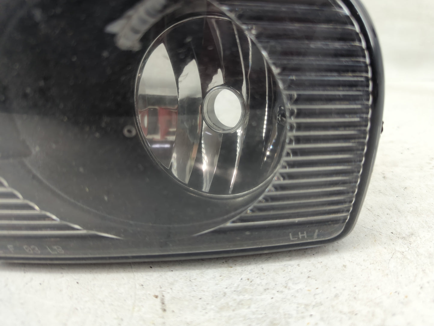 2003 Lincoln Ls Driver Left Oem Fog Light Lamp - Oemusedautoparts1.com