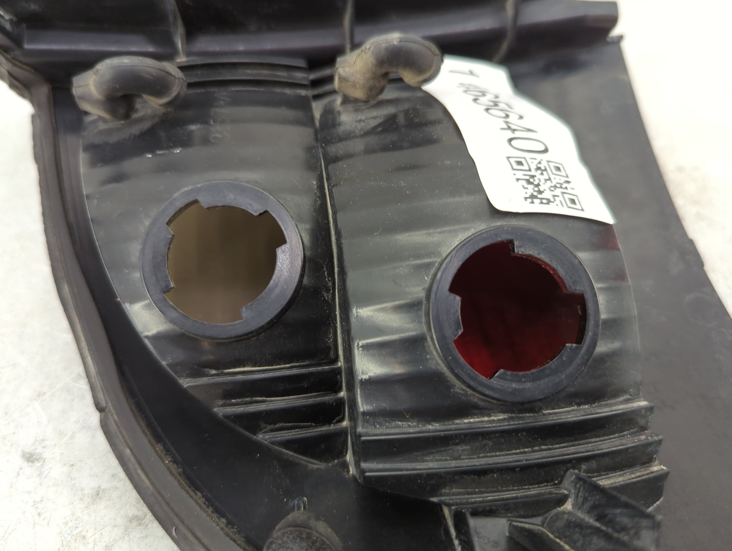 2003 Lincoln Ls Tail Light Assembly Passenger Right OEM P/N:3W43-13B504 Fits OEM Used Auto Parts - Oemusedautoparts1.com