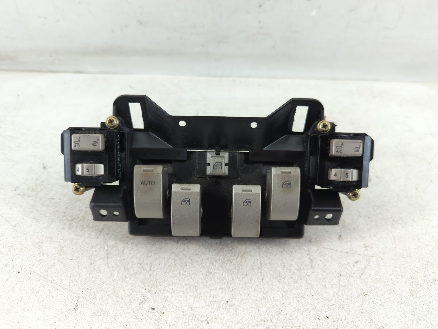 2003 Lincoln Navigator Master Power Window Switch Replacement Driver Side Left P/N:2L7X 13D720 A Fits OEM Used Auto Parts - 