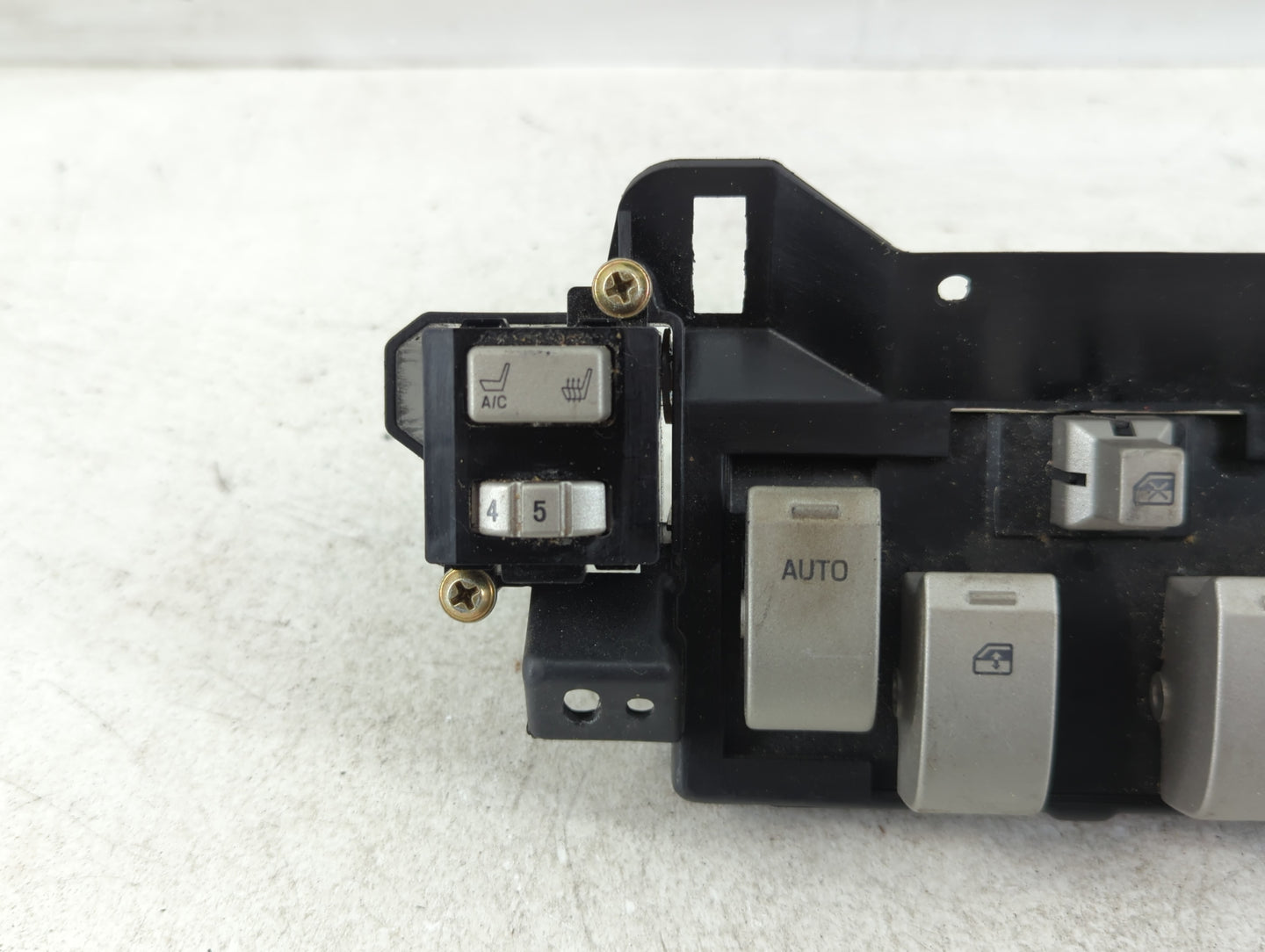 2003 Lincoln Navigator Master Power Window Switch Replacement Driver Side Left P/N:2L7X 13D720 A Fits OEM Used Auto Parts - 