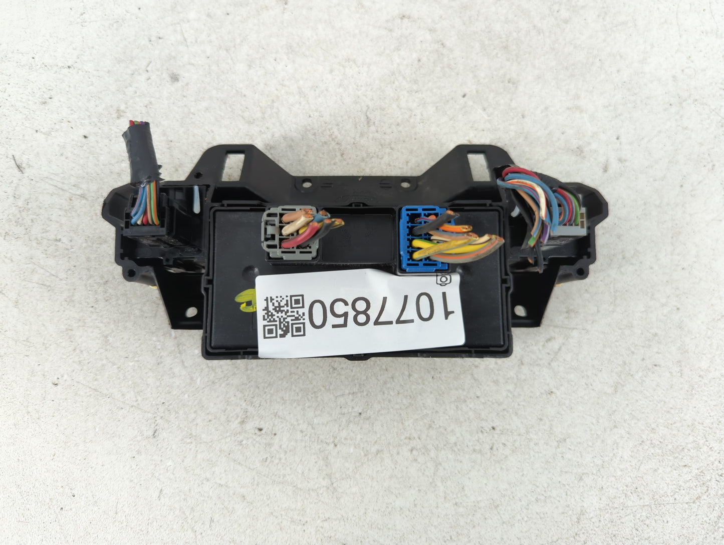 2003 Lincoln Navigator Master Power Window Switch Replacement Driver Side Left P/N:2L7X 13D720 A Fits OEM Used Auto Parts - 