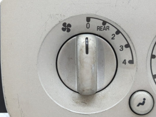 2003 Lincoln Navigator Climate Control Module Temperature AC/Heater Replacement P/N:2L7H-19D838-AG Fits OEM Used Auto Parts