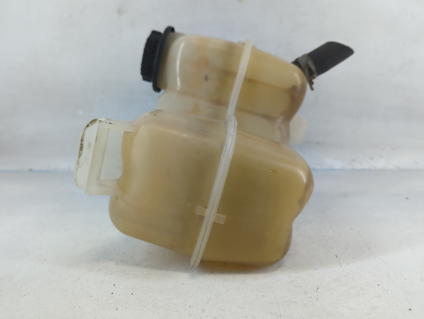 Lincoln Navigator Radiator Coolant Overflow Expansion Tank Bottle 794536 - Oemusedautoparts1.com