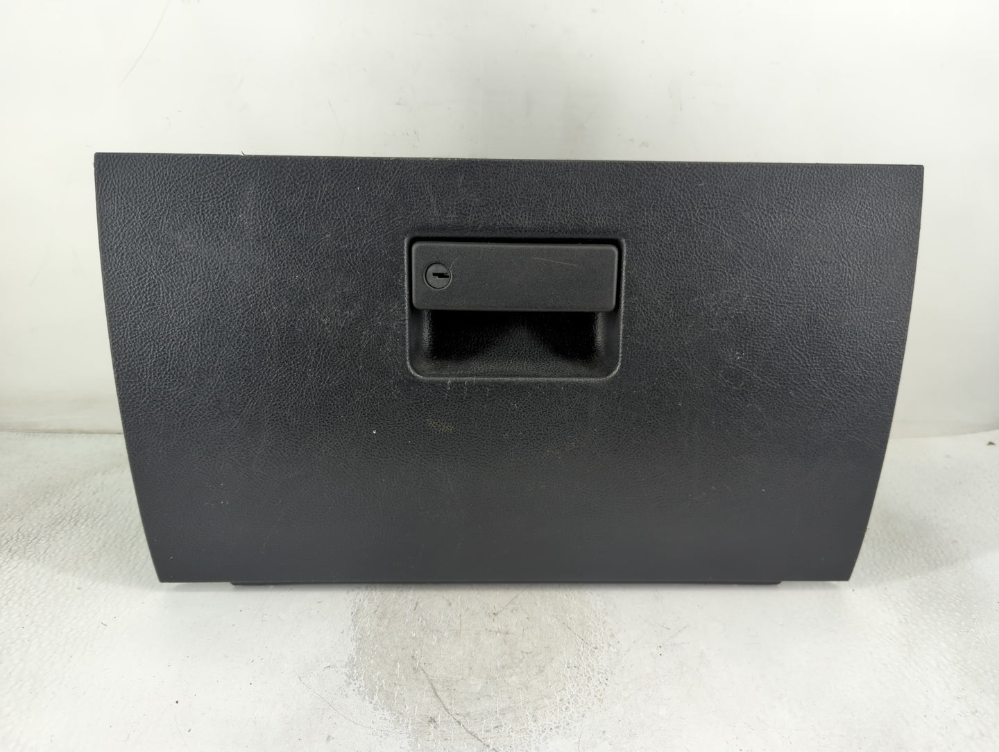 2003 Lincoln Navigator Passenger Glove Box Door Storage Compartment - Oemusedautoparts1.com