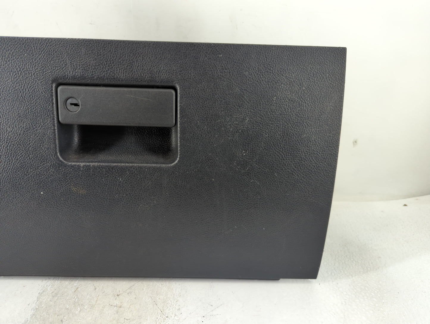 2003 Lincoln Navigator Passenger Glove Box Door Storage Compartment - Oemusedautoparts1.com