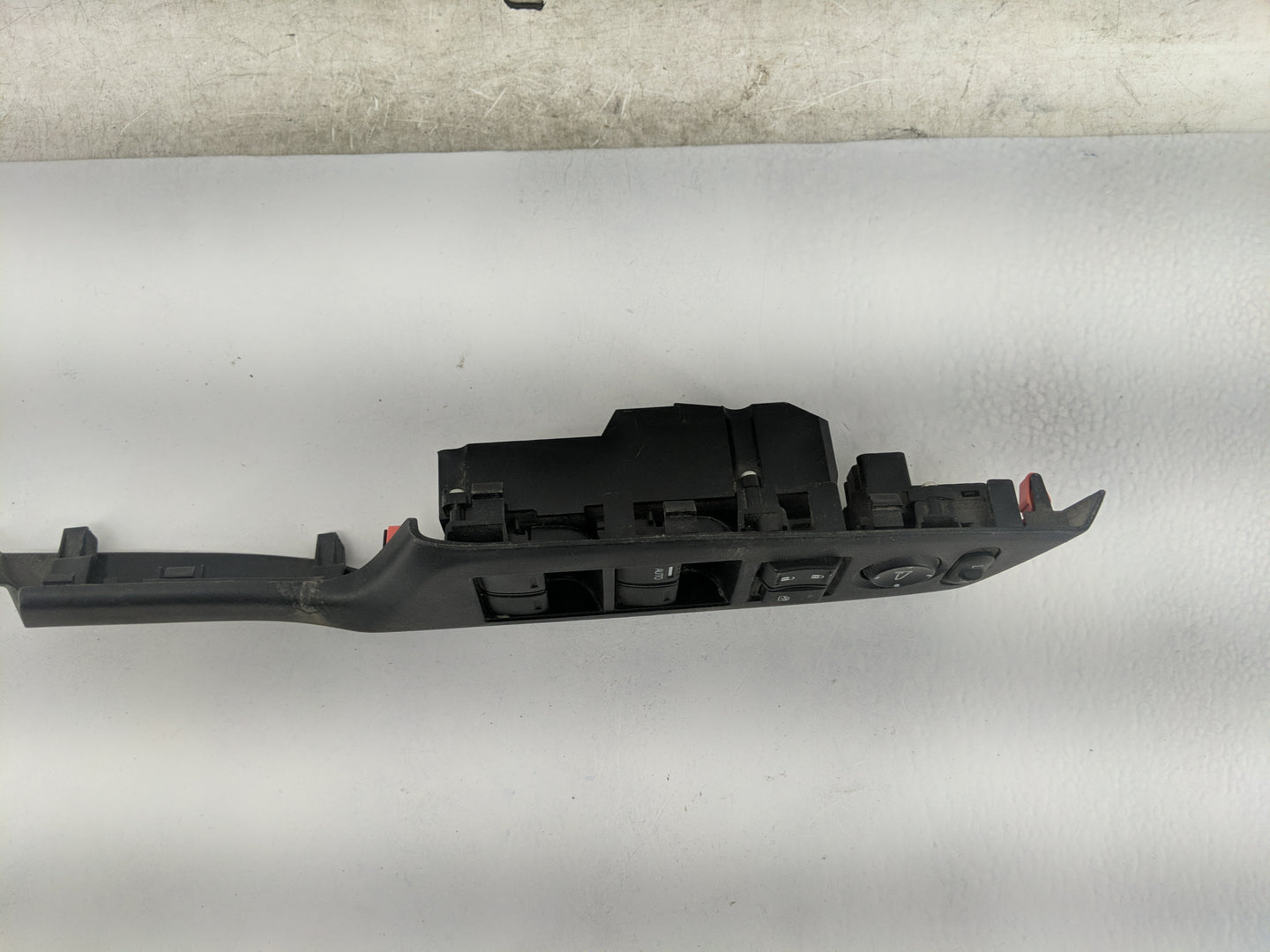 2003-2011 Lincoln Town Car Master Power Window Switch Replacement Driver Side Left Fits OEM Used Auto Parts - Oemusedautopar
