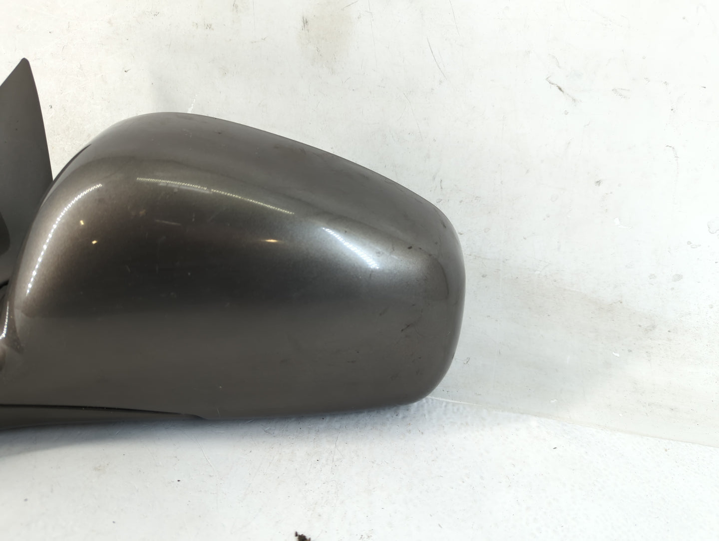 2003-2004 Lincoln Town Car Driver Side View Mirror - Left Door Mirror OEM Used - Oemusedautoparts1.com