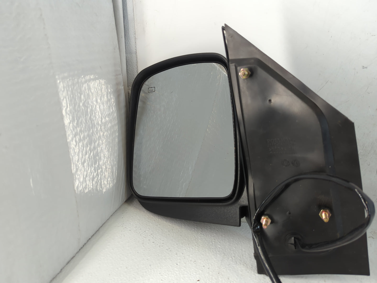 2003-2004 Lincoln Town Car Driver Side View Mirror - Left Door Mirror OEM Used - Oemusedautoparts1.com