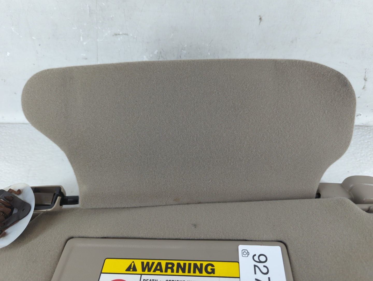 2003-2004 Lincoln Town Car Sun Visor Shade Replacement Driver Left Mirror Fits Fits 2003 2004 OEM Used Auto Parts - Oemuseda