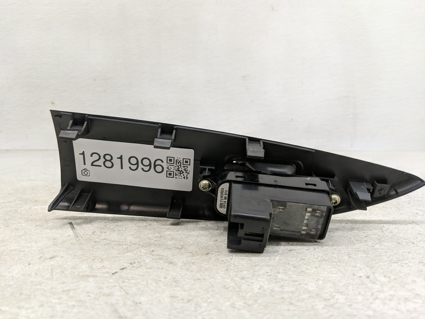 2003 Mazda 3 Passenger Right Power Window Switch Gp7a 66 370 - Oemusedautoparts1.com