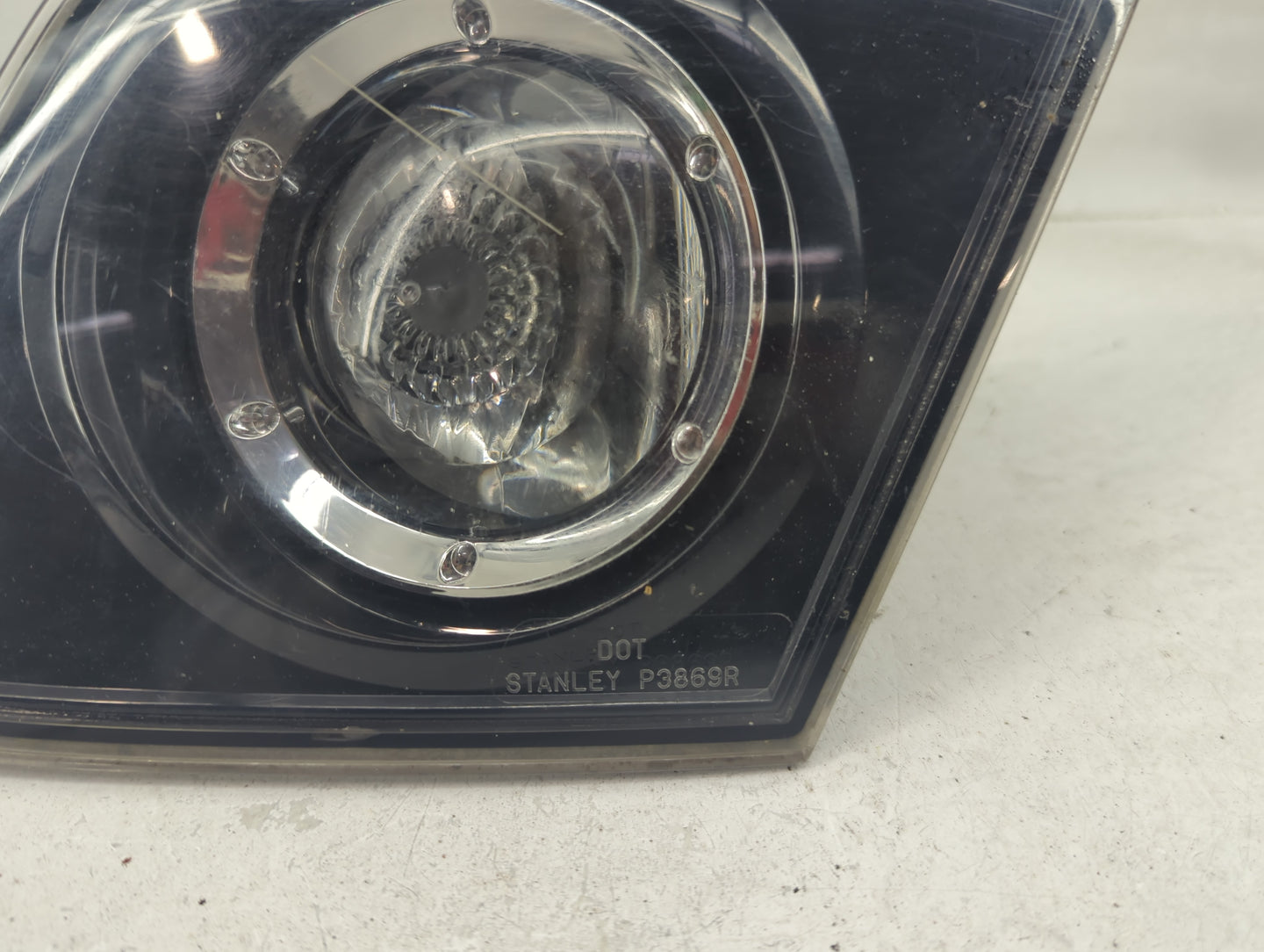 2004-2006 Mazda 3 Tail Light Assembly Passenger Right OEM P/N:P3869R Fits Fits 2004 2005 2006 OEM Used Auto Parts - Oemuseda