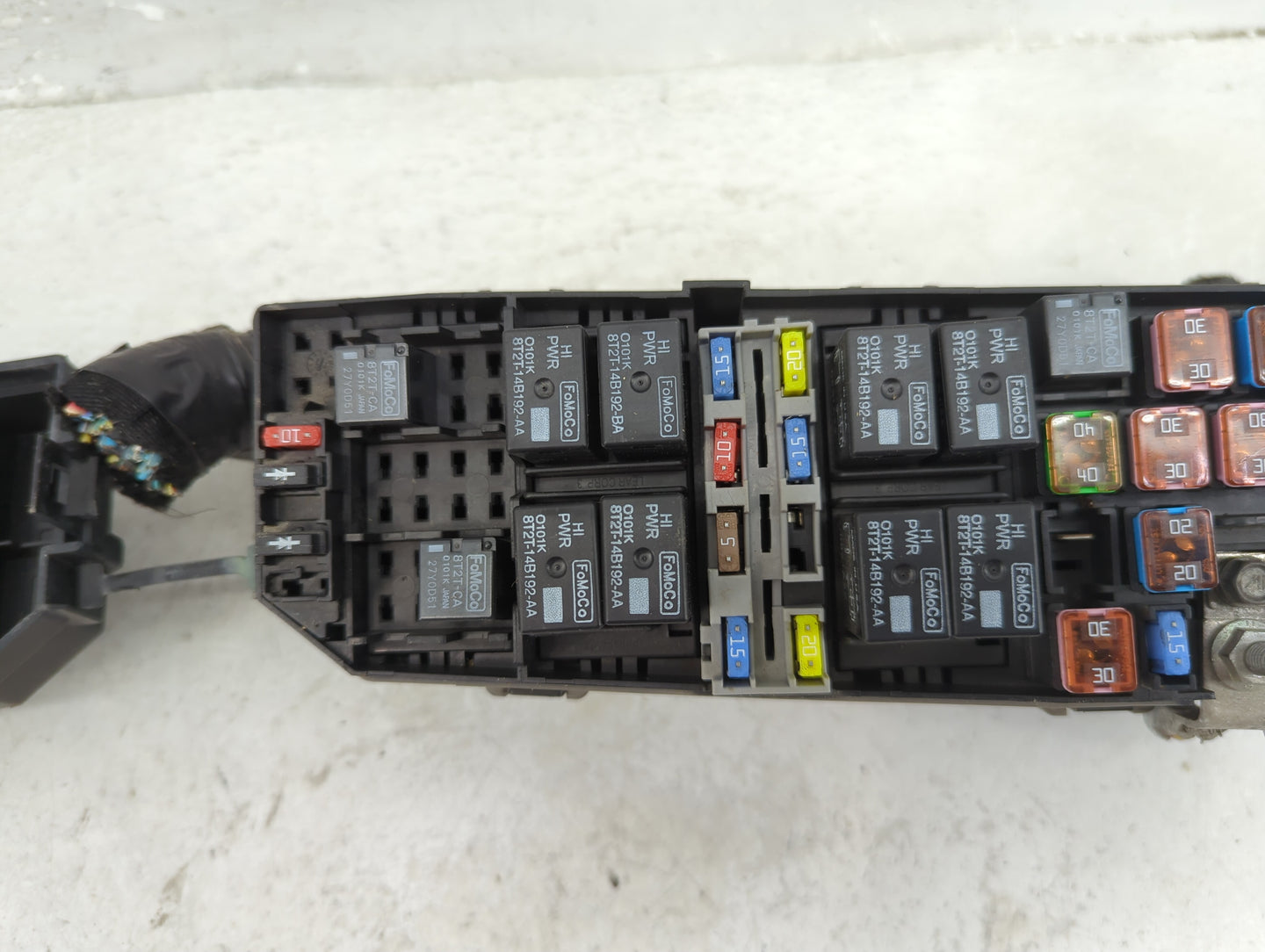 2004-2009 Mazda 3 Fusebox Fuse Box Panel Relay Module P/N:8L8T-14A003-A Fits Fits 2004 2005 2006 2007 2008 2009 OEM Used Aut