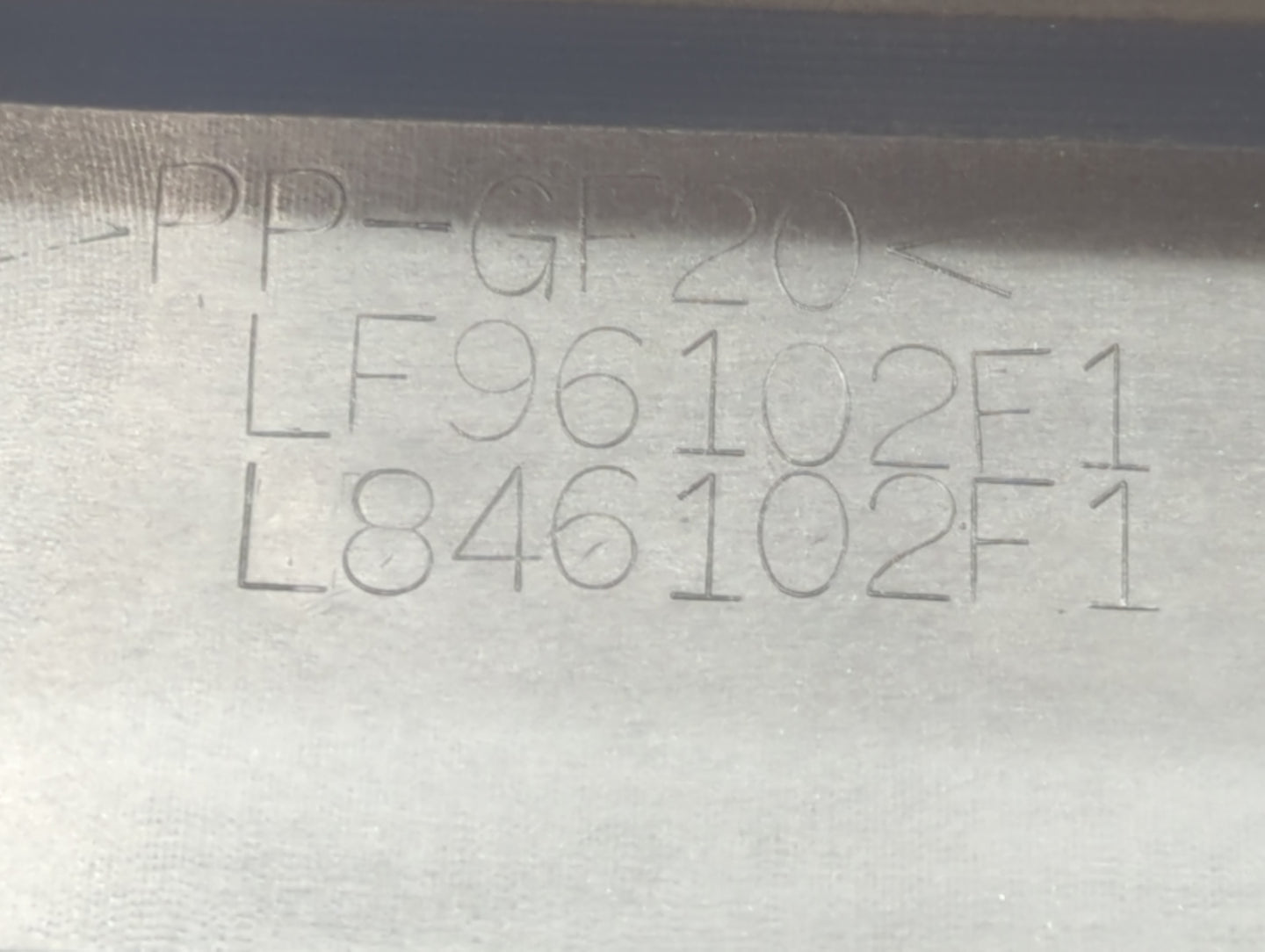 2003 Mazda 3 Engine Cover - Oemusedautoparts1.com