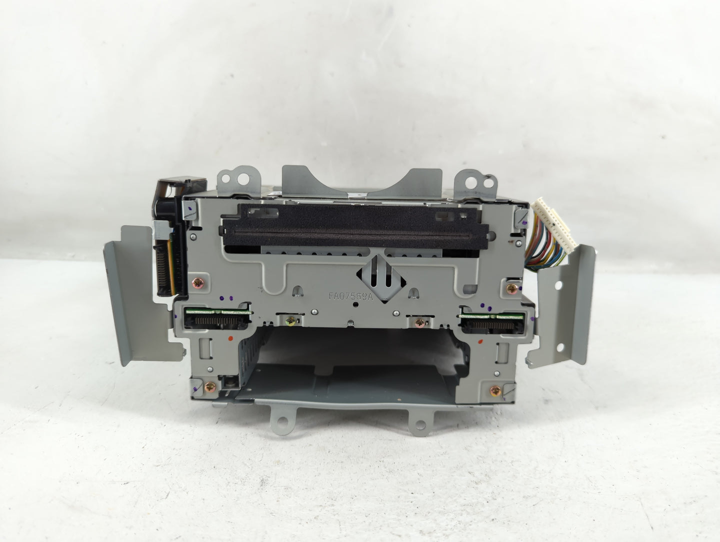 2003-2004 Mazda 6 Radio AM FM Cd Player Receiver Replacement P/N:3M81-18C858-AG3J02 Fits Fits 2003 2004 OEM Used Auto Parts 