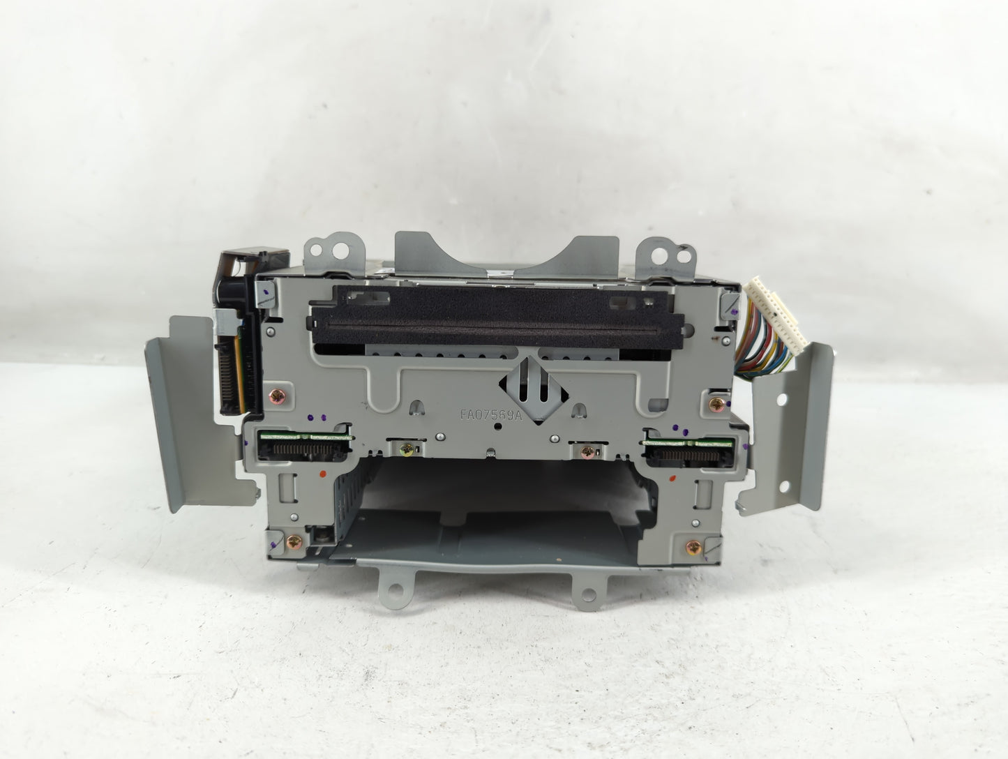 2003-2004 Mazda 6 Radio AM FM Cd Player Receiver Replacement P/N:3M81-18C858-AG3J02 Fits Fits 2003 2004 OEM Used Auto Parts 