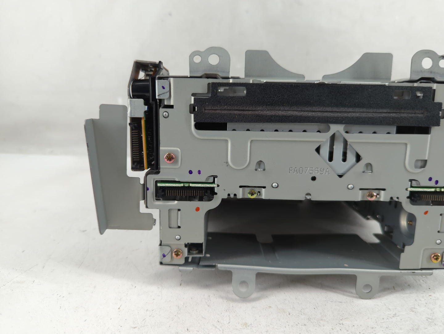 2003-2004 Mazda 6 Radio AM FM Cd Player Receiver Replacement P/N:3M81-18C858-AG3J02 Fits Fits 2003 2004 OEM Used Auto Parts 