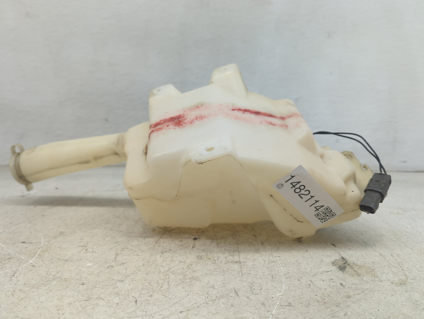 2003 Mazda 6 Windshield Washer Fluid Reservoir Bottle - Oemusedautoparts1.com