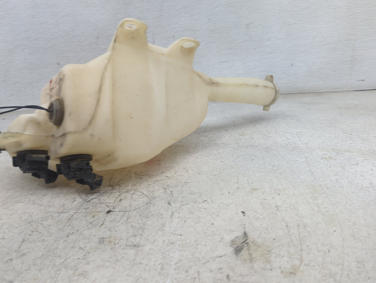 2003 Mazda 6 Windshield Washer Fluid Reservoir Bottle - Oemusedautoparts1.com