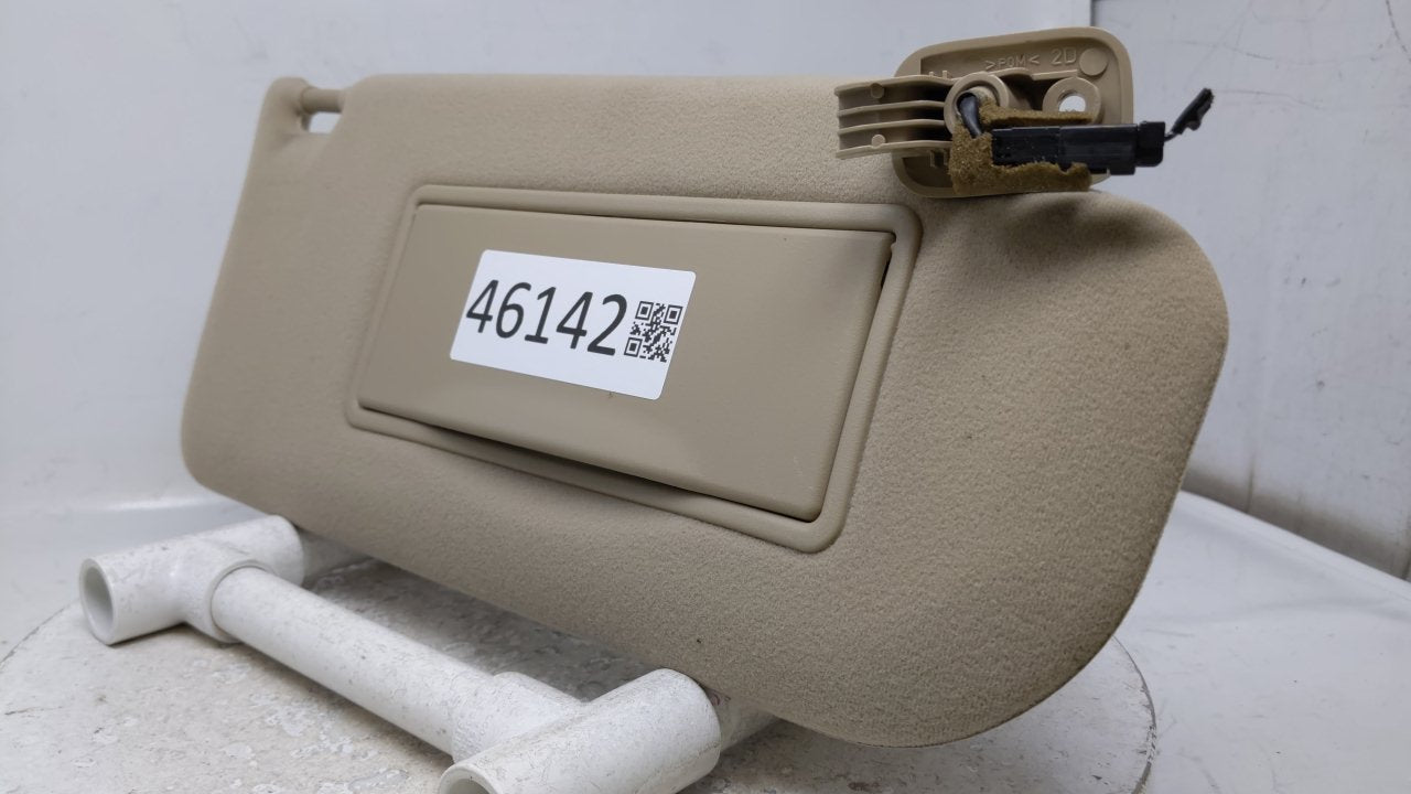 2003 Mazda 6 Sun Visor Shade Replacement Passenger Right Mirror Fits OEM Used Auto Parts - Oemusedautoparts1.com