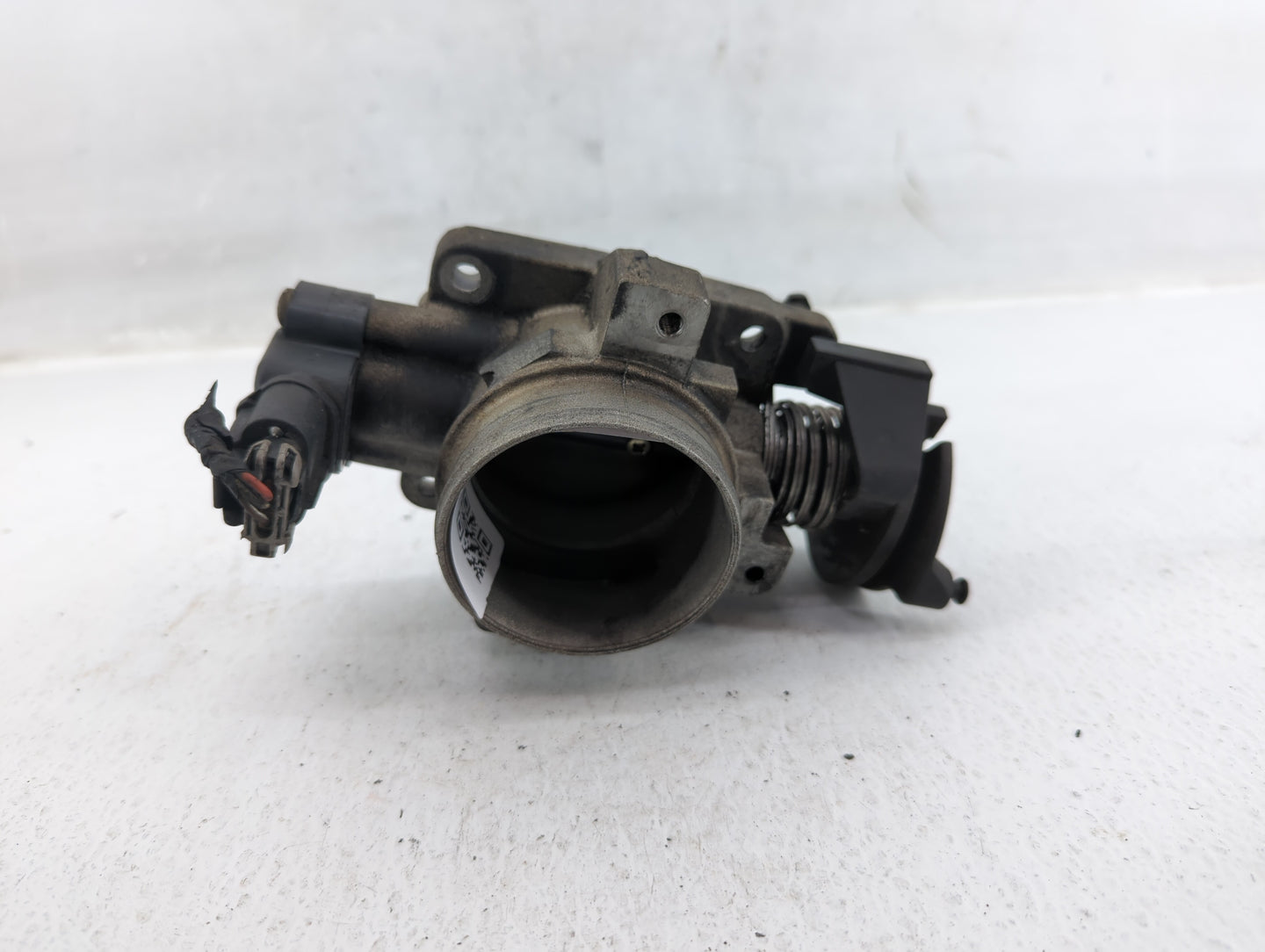 2002-2004 Mazda Tribute Throttle Body Fits Fits 2002 2003 2004 OEM Used Auto Parts - Oemusedautoparts1.com