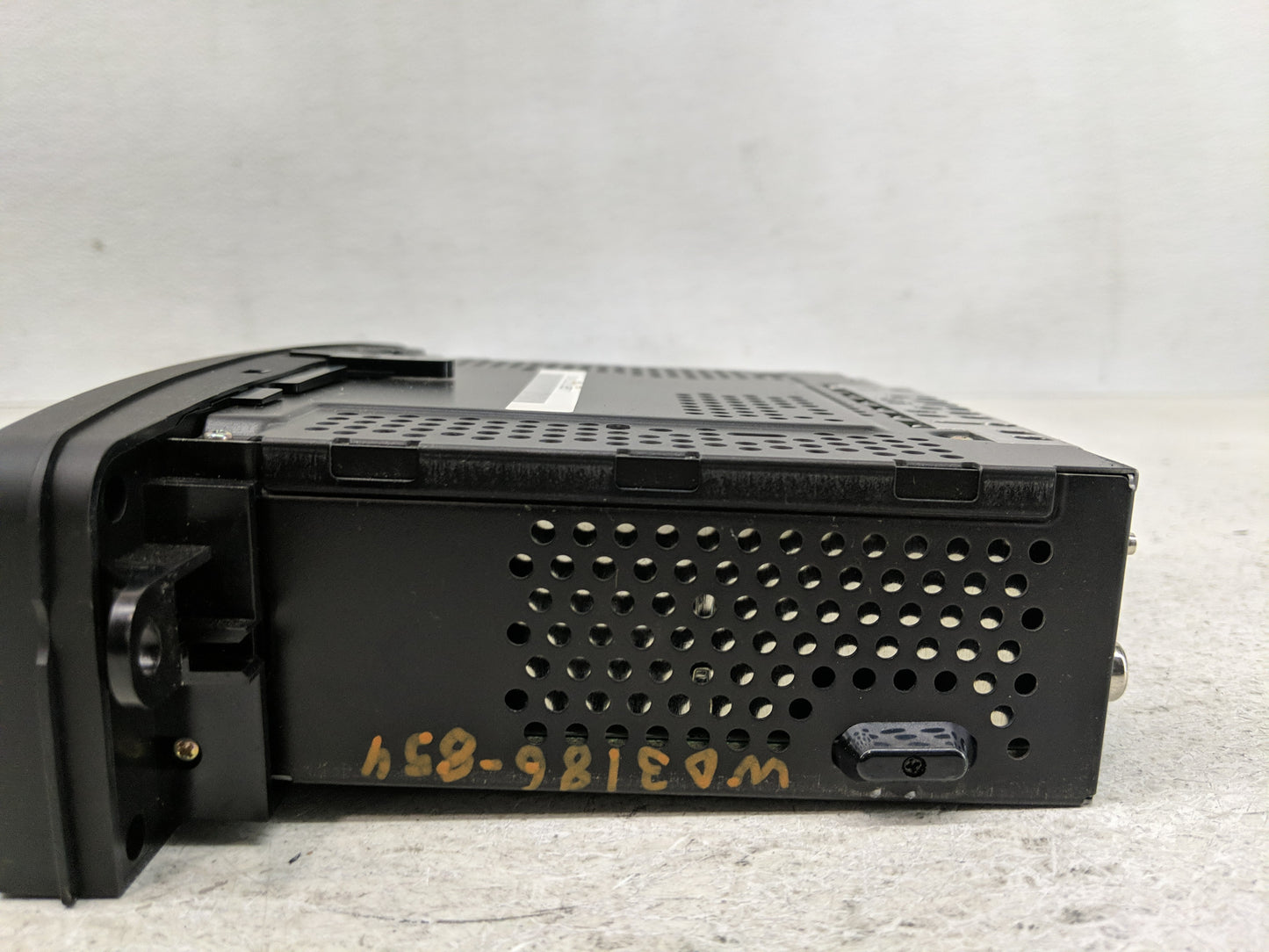 2002-2004 Mercedes-Benz C230 Radio AM FM Cd Player Receiver Replacement Fits Fits 2001 2002 2003 2004 OEM Used Auto Parts - 