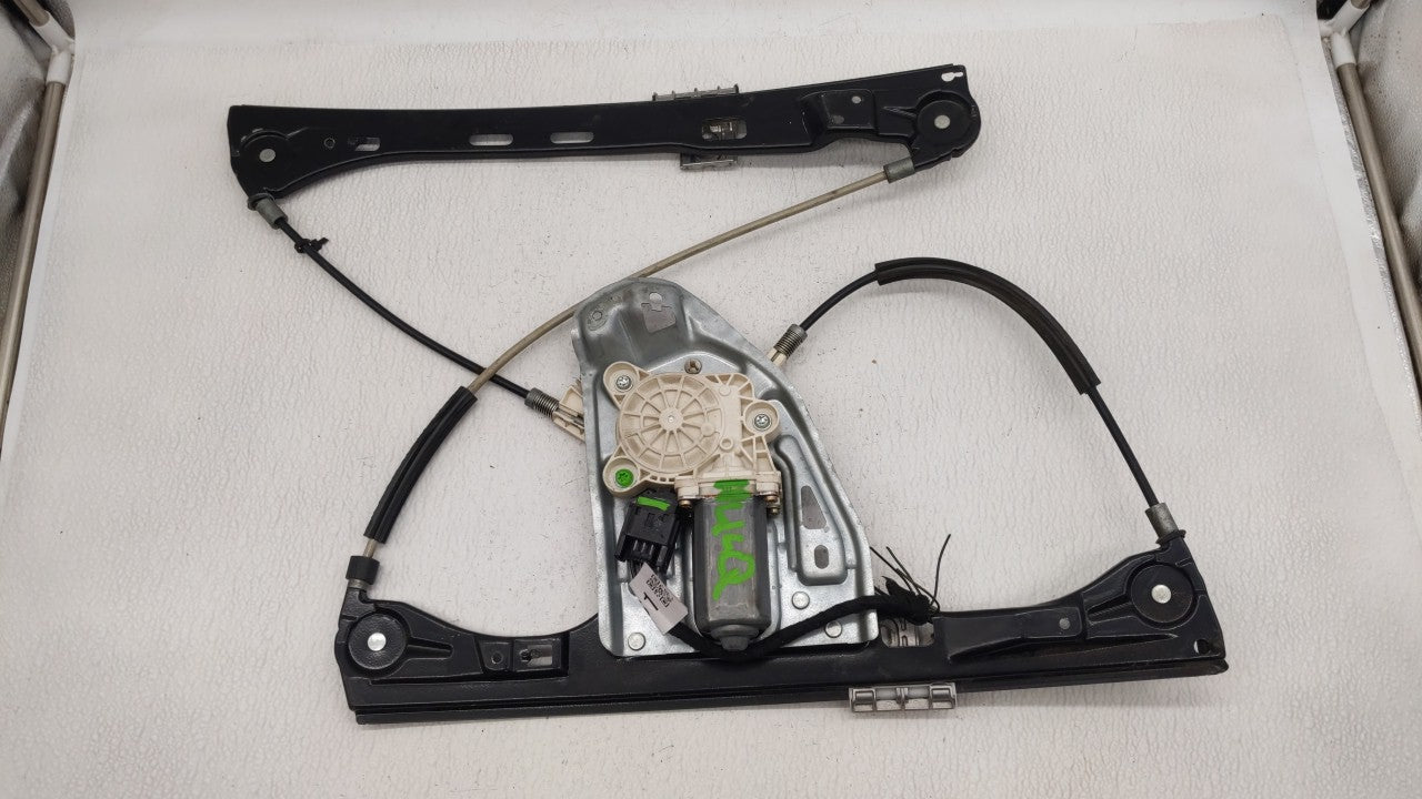 2003-2004 Mercedes-benz C230 Window Regulator Passenger Front - Oemusedautoparts1.com