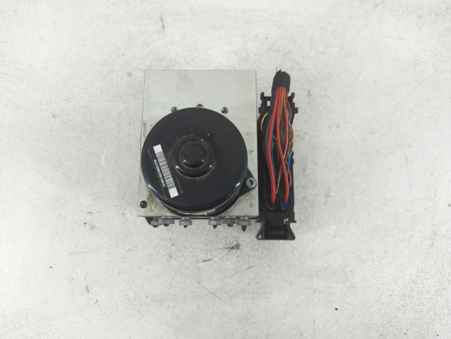 2003-2005 Mercedes-Benz C240 ABS Pump Control Module Replacement P/N:A 209 545 14 32 Fits Fits 2003 2004 2005 OEM Used Auto 