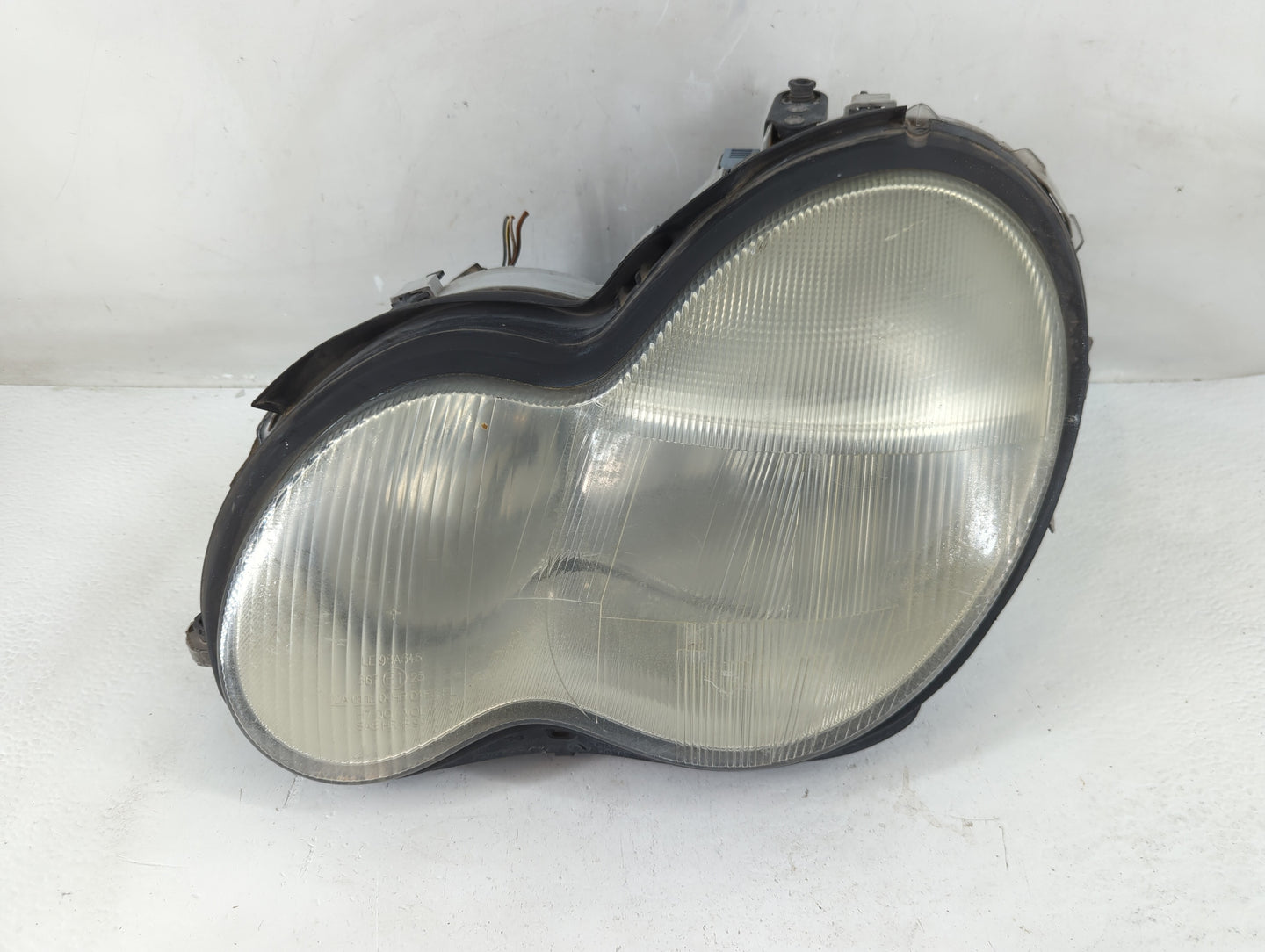 2003 Mercedes-benz C240 Driver Left Oem Head Light Headlight Lamp - Oemusedautoparts1.com
