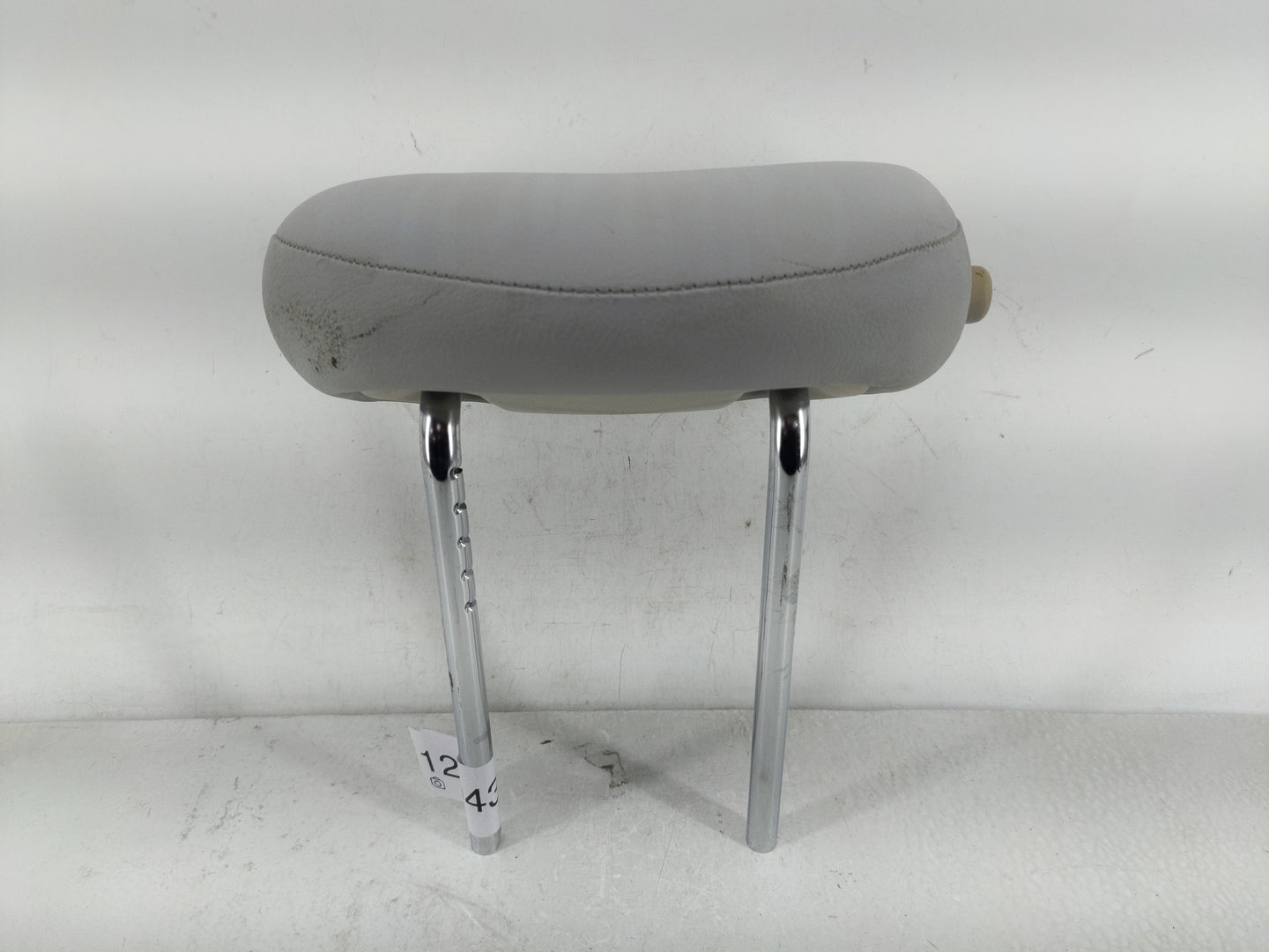 2003 Mercedes-Benz C240 Headrest Head Rest Rear Center Seat Fits OEM Used Auto Parts - Oemusedautoparts1.com