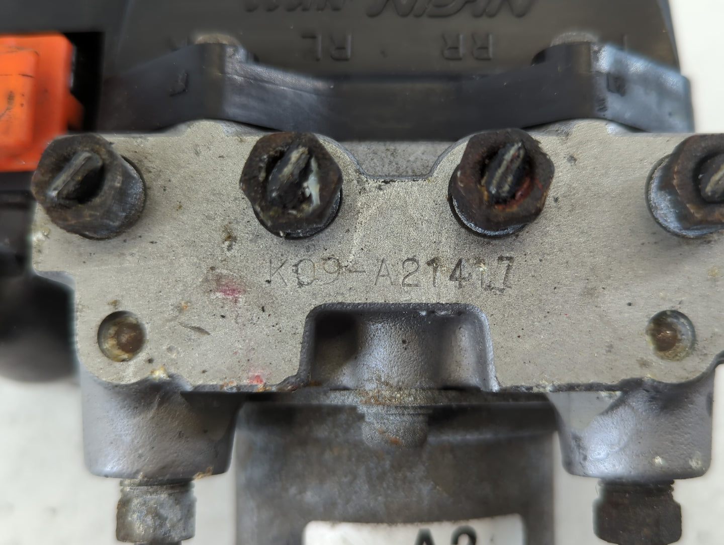 2003-2005 Mercedes-Benz C320 ABS Pump Control Module Replacement P/N:A25L221622 5L221622 Fits Fits 2003 2004 2005 OEM Used A