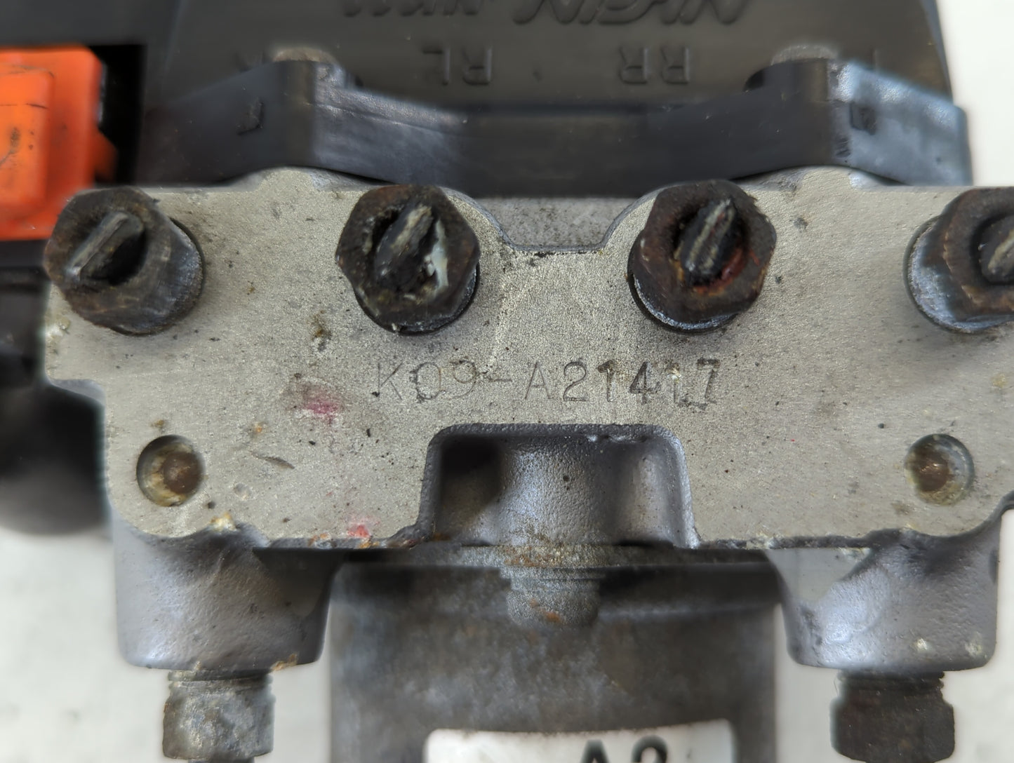 2003-2005 Mercedes-Benz C320 ABS Pump Control Module Replacement P/N:A25L221622 5L221622 Fits Fits 2003 2004 2005 OEM Used A