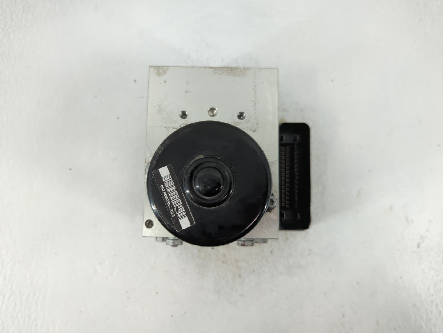 2003-2005 Mercedes-Benz C320 ABS Pump Control Module Replacement P/N:A 004 431 34 Q01 Fits Fits 2003 2004 2005 OEM Used Auto