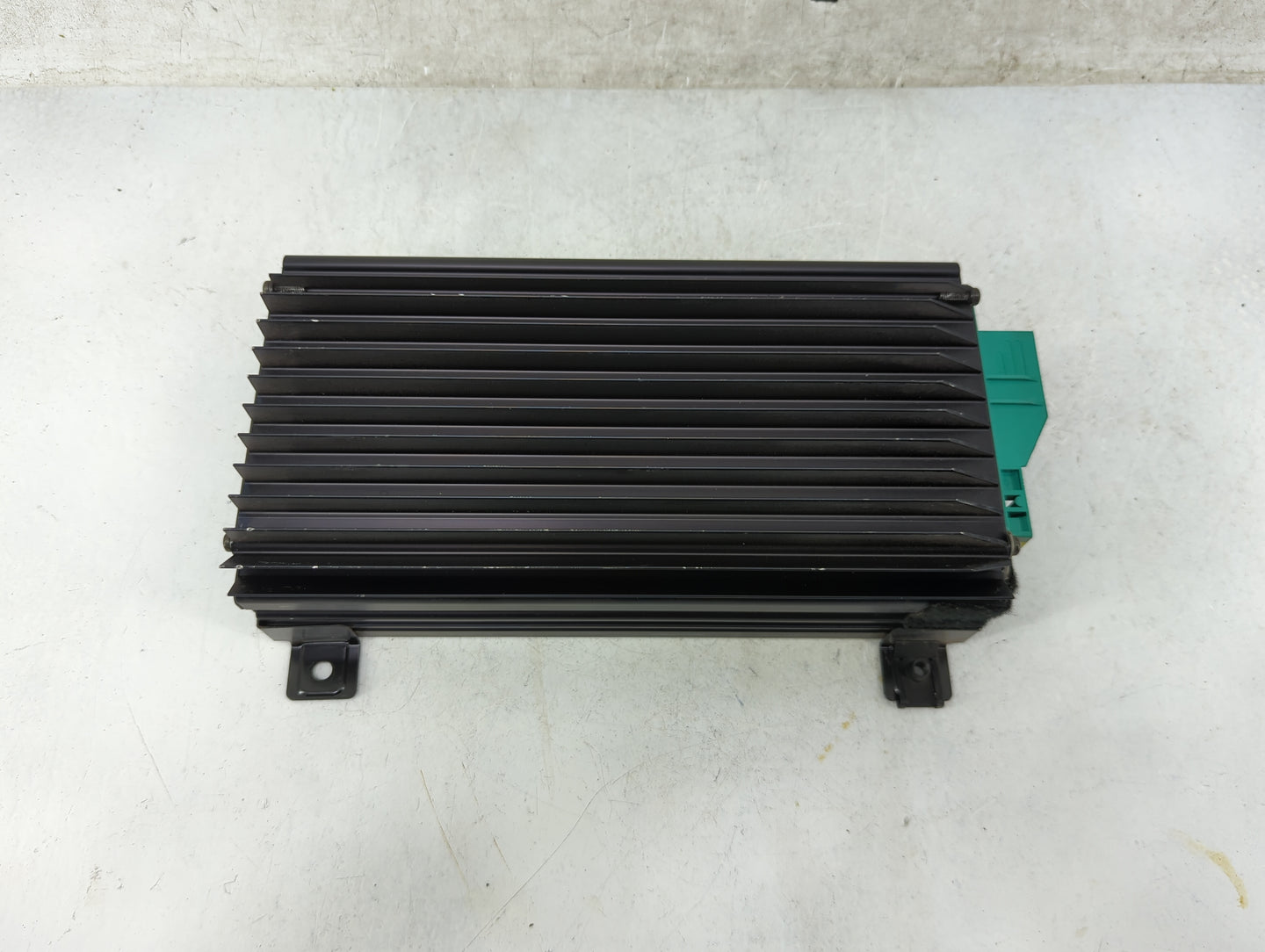 2003 Mercedes-benz Clk Radio Speaker Amplifier 2088200989|a208 - Oemusedautoparts1.com
