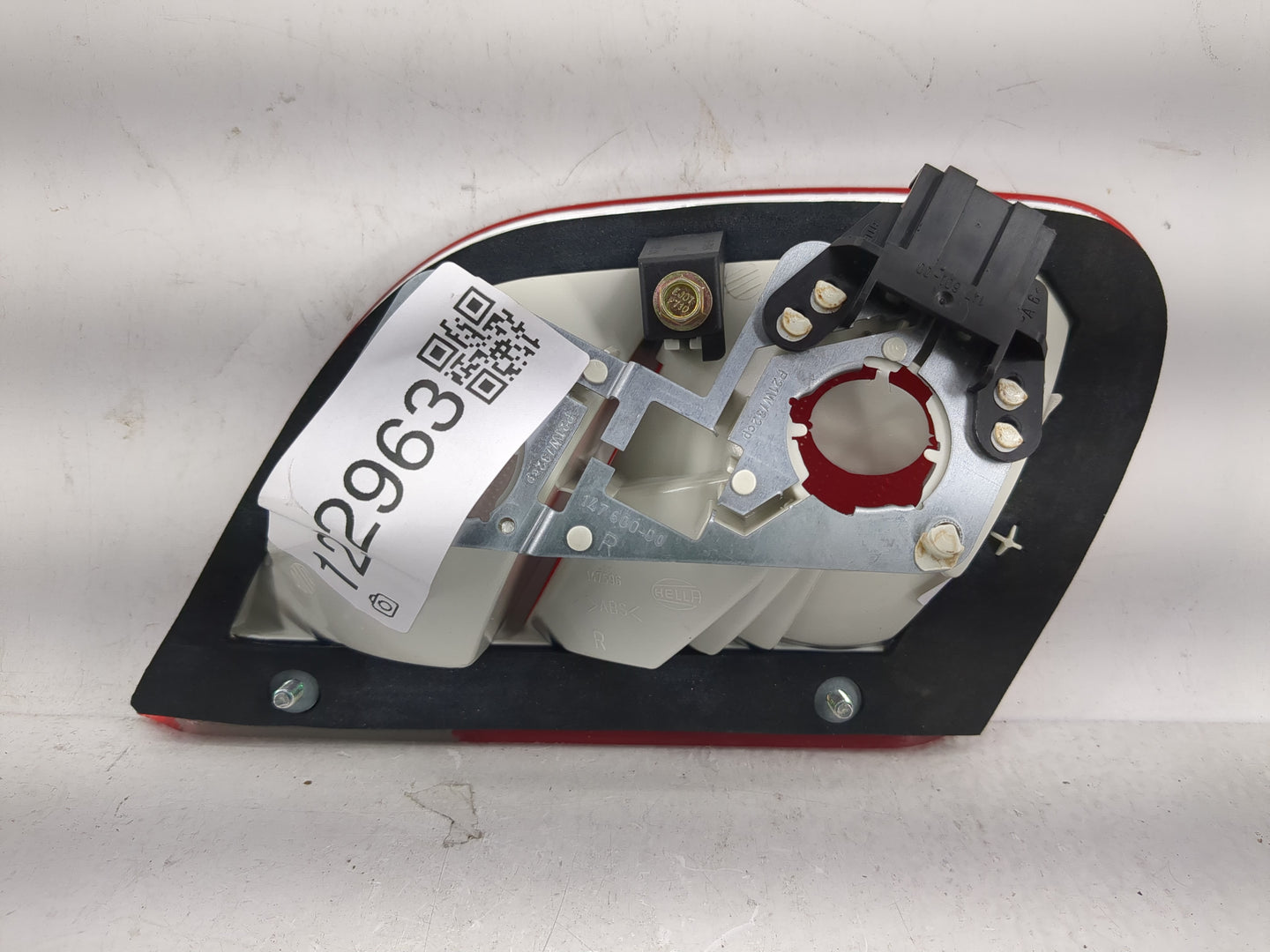 2003 Mercedes-Benz Clk280 Tail Light Assembly Passenger Right OEM Fits Fits 1998 1999 2000 2001 2002 OEM Used Auto Parts - O