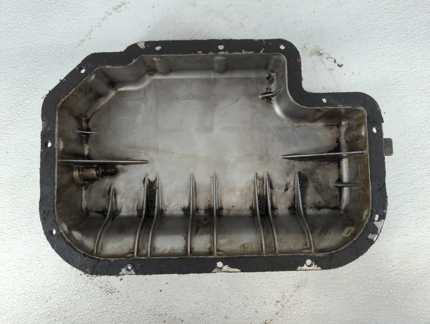 1999-2003 Mercedes-Benz Clk320 Engine Oil Pan P/N:A 112 01406 03 Fits Fits 1998 1999 2000 2001 2002 2003 2004 2005 2006 OEM 