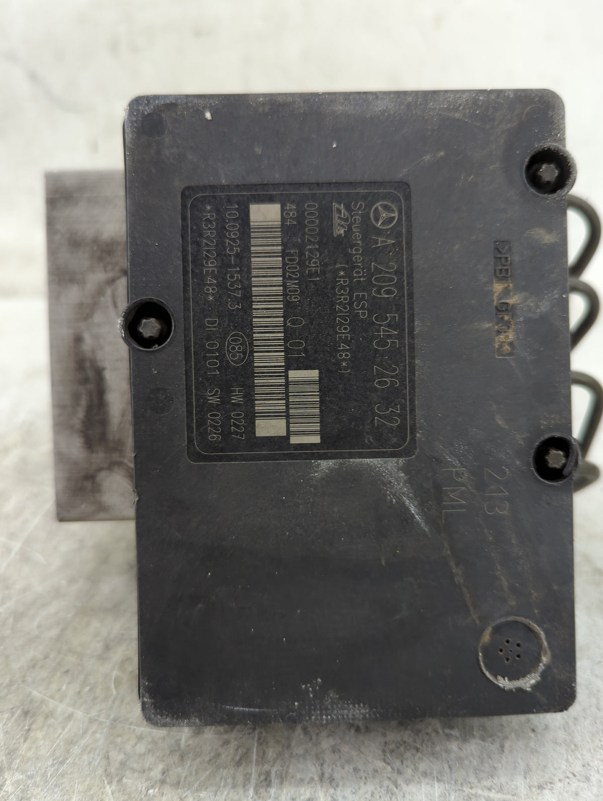 2003 Mercedes-Benz Clk500 ABS Pump Control Module Replacement P/N:A2095452632 R3R2129E48, 10.0925-1537.3 Fits OEM Used Auto 