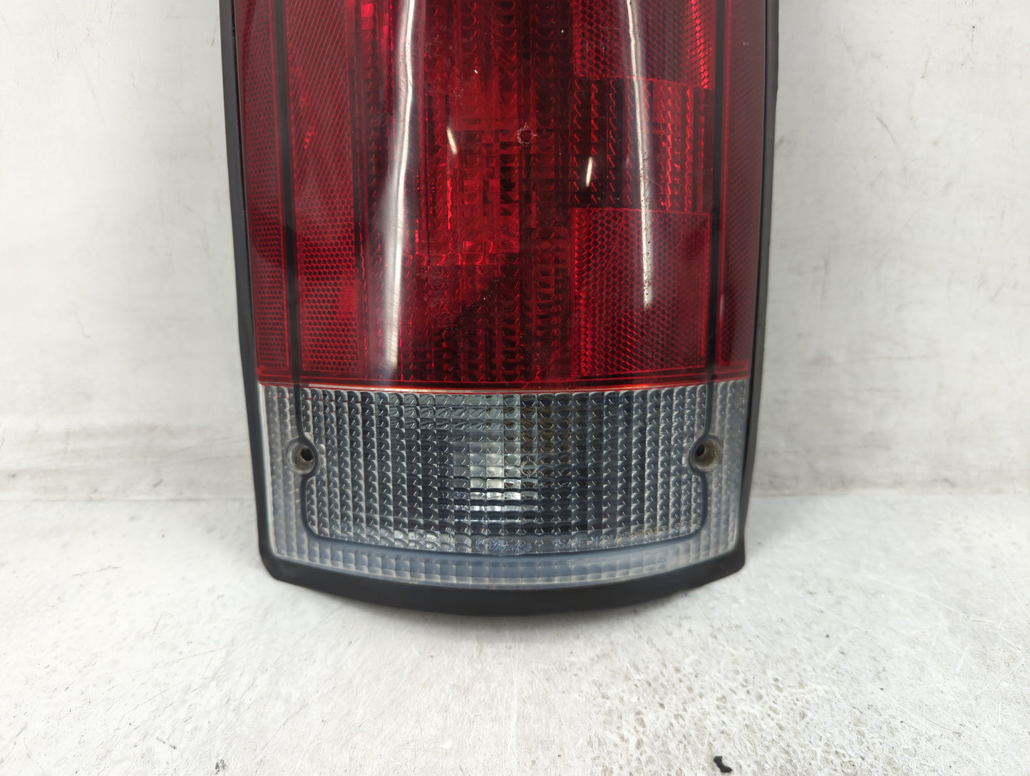 2003 Mercedes-Benz E250 Tail Light Assembly Passenger Right OEM P/N:44ZH815A Fits OEM Used Auto Parts - Oemusedautoparts1.co