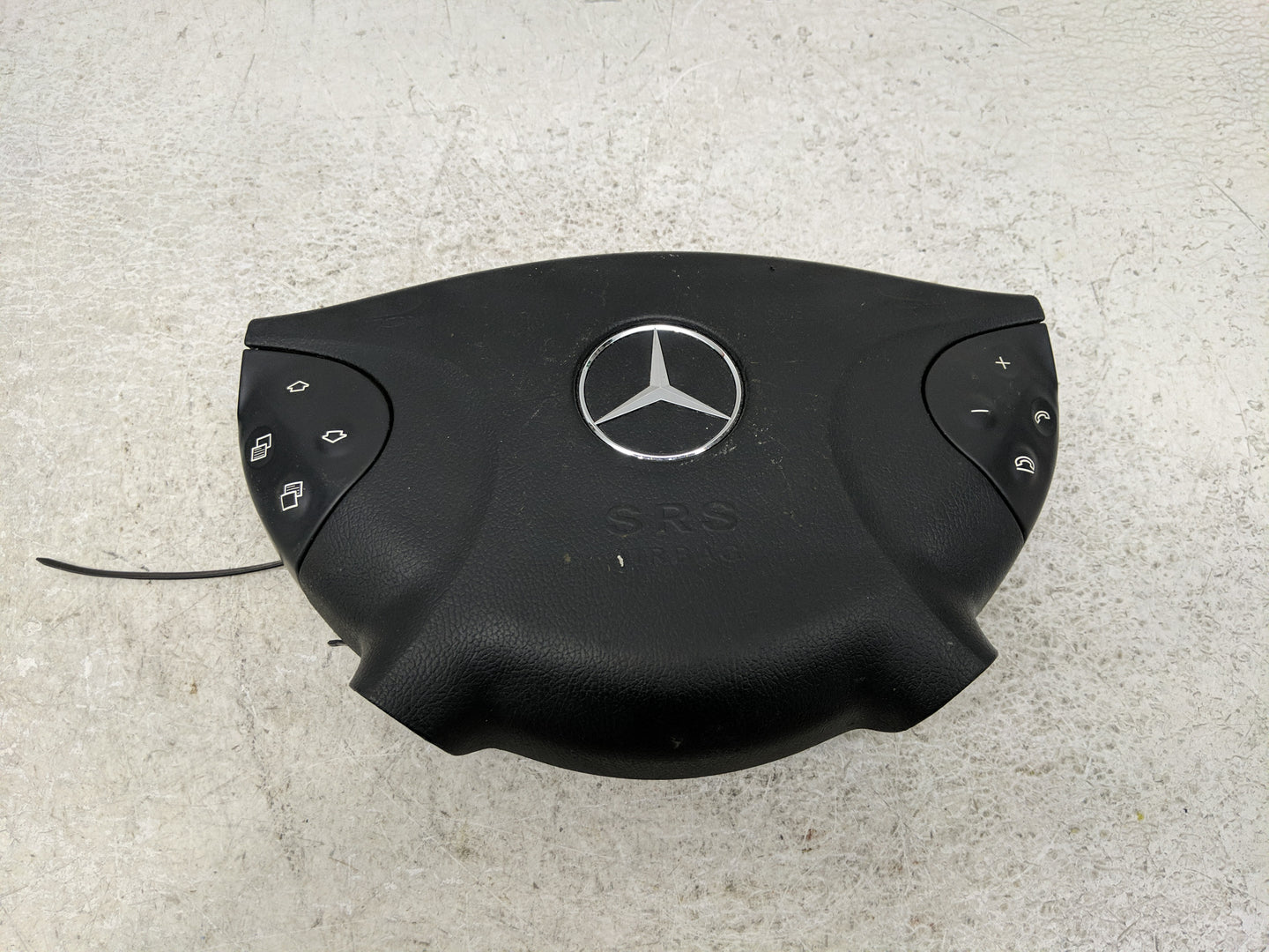 2000-2003 Mercedes-Benz E320 Air Bag Driver Left Steering Wheel Mounted P/N:2118206110 Fits Fits 2000 2001 2002 2003 OEM Use