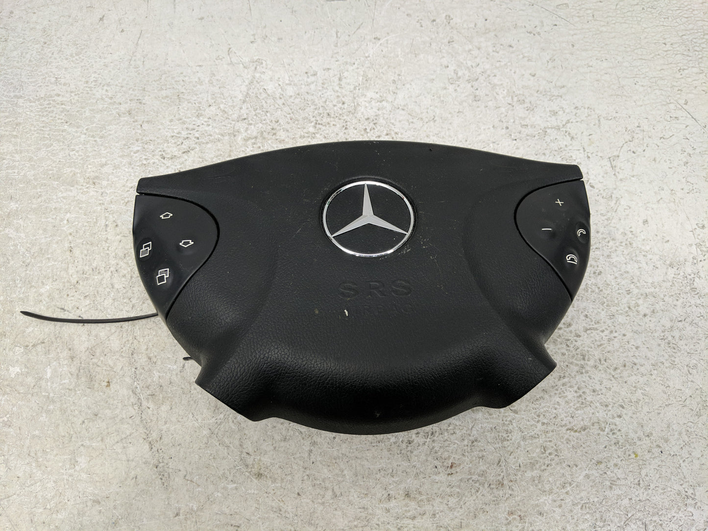 2000-2003 Mercedes-Benz E320 Air Bag Driver Left Steering Wheel Mounted P/N:2118206110 Fits Fits 2000 2001 2002 2003 OEM Use