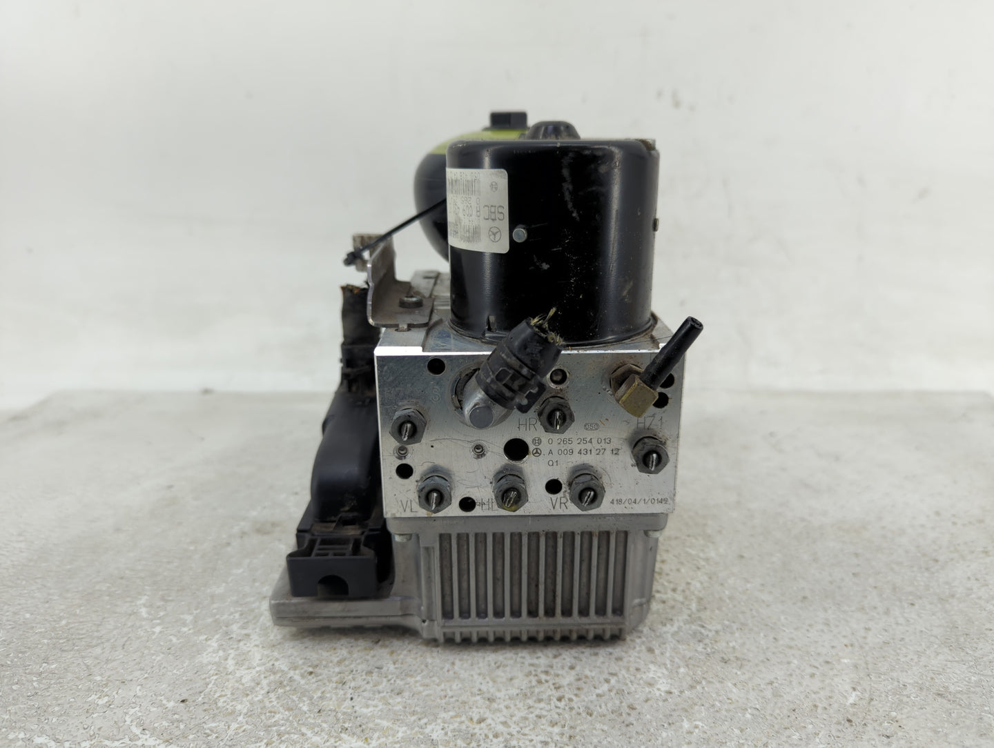 2000-2003 Mercedes-Benz E320 ABS Pump Control Module Replacement P/N:A0094312712 Fits OEM Used Auto Parts - Oemusedautoparts