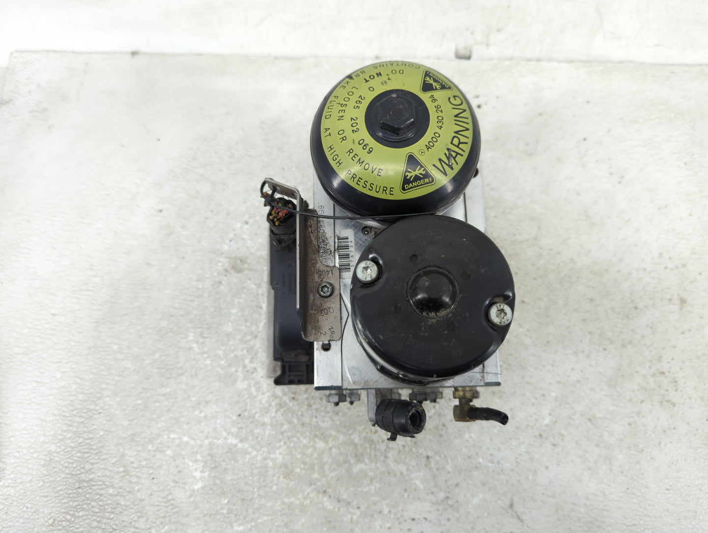 2000-2003 Mercedes-Benz E320 ABS Pump Control Module Replacement P/N:A0094312712 Fits OEM Used Auto Parts - Oemusedautoparts
