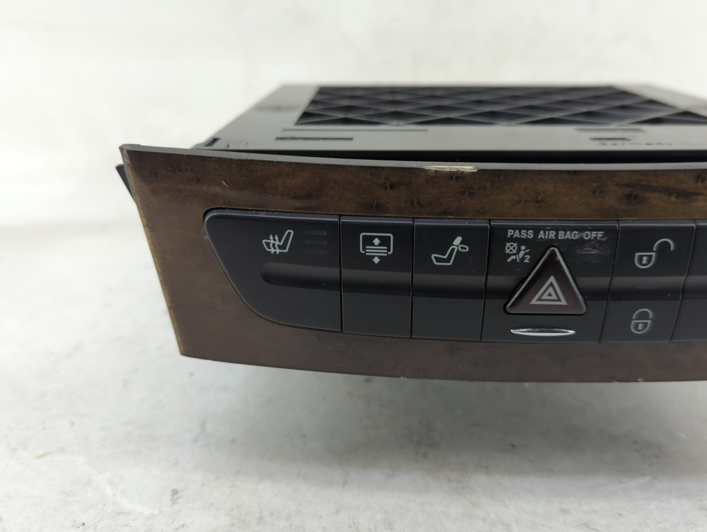 2003-2004 Mercedes-Benz E500 Radio AM FM Cd Player Receiver Replacement P/N:87940 02F30 Fits Fits 2003 2004 2006 2007 OEM Us