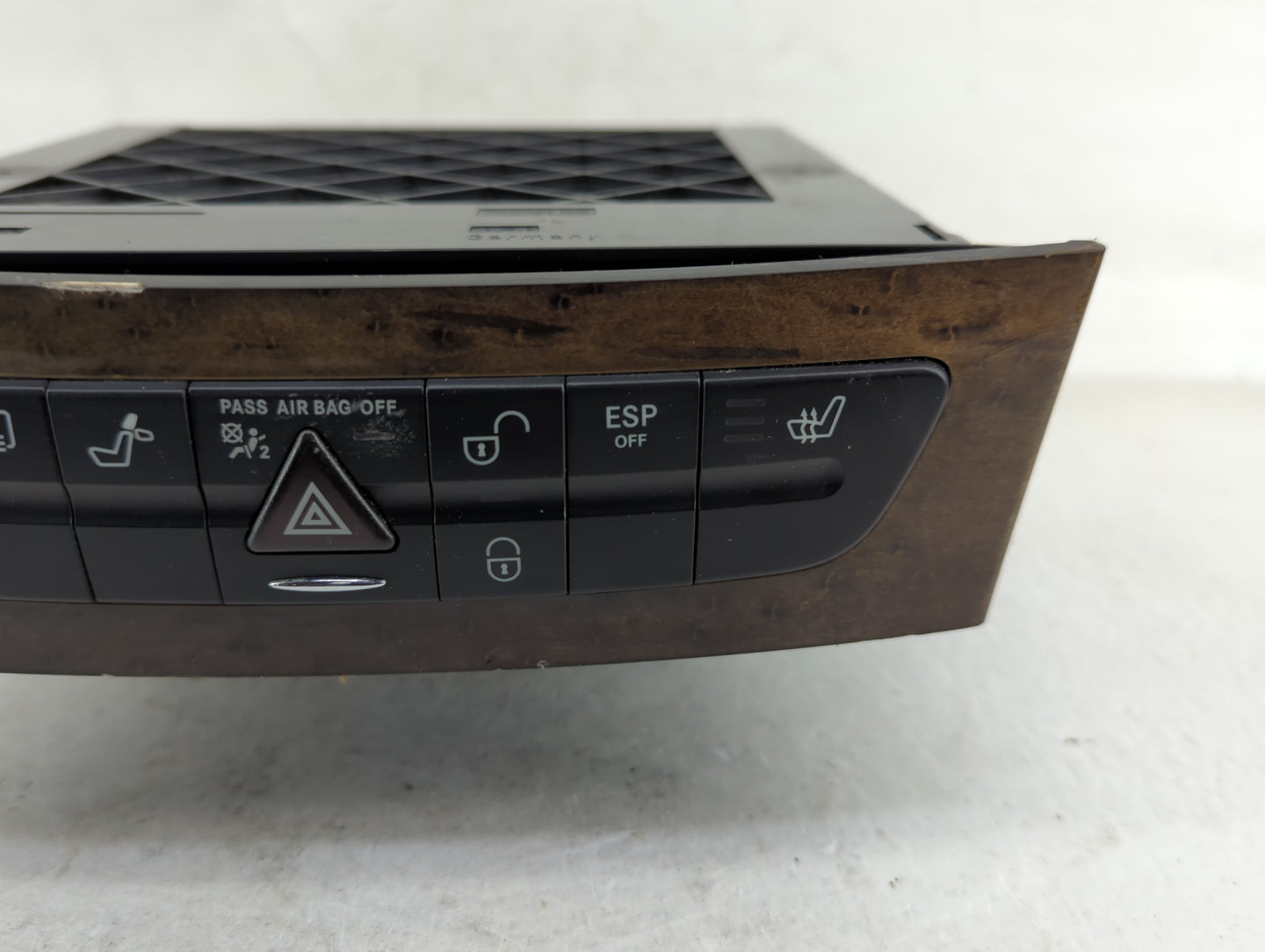2003-2004 Mercedes-Benz E500 Radio AM FM Cd Player Receiver Replacement P/N:87940 02F30 Fits Fits 2003 2004 2006 2007 OEM Us