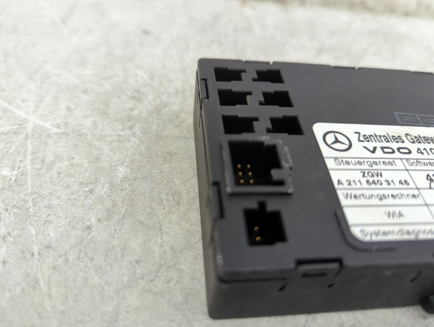 2003-2005 Mercedes-benz E500 Gateway Control Module - Oemusedautoparts1.com