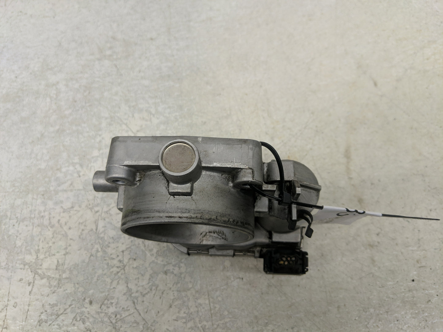 2001-2003 Mercedes-Benz Ml320 Throttle Body P/N:A 112 141 01 25 0 280 750 019 Fits Fits 2001 2002 2003 2004 2005 2006 OEM Us