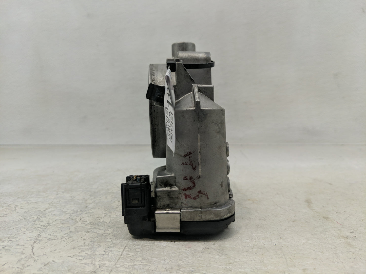 2001-2003 Mercedes-Benz Ml320 Throttle Body P/N:A 112 141 01 25 0 280 750 019 Fits Fits 2001 2002 2003 2004 2005 2006 OEM Us