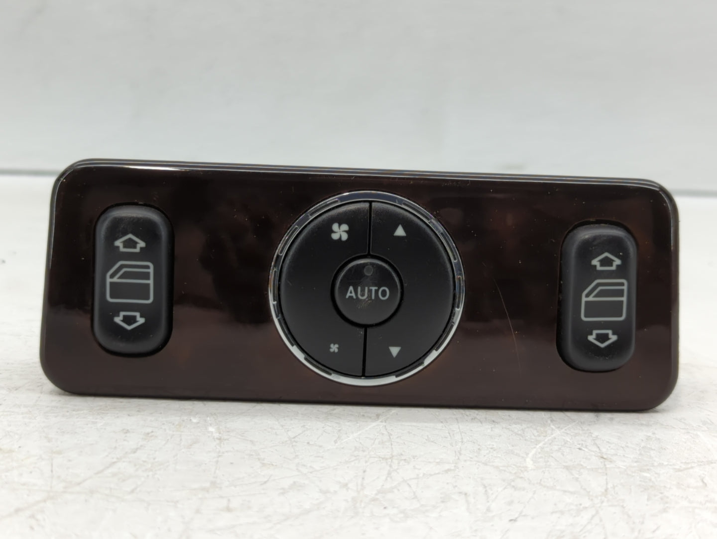 2003-2005 Mercedes-Benz Ml350 Climate Control Module Temperature AC/Heater Replacement P/N:A 163 820 04 26 Fits OEM Used Aut