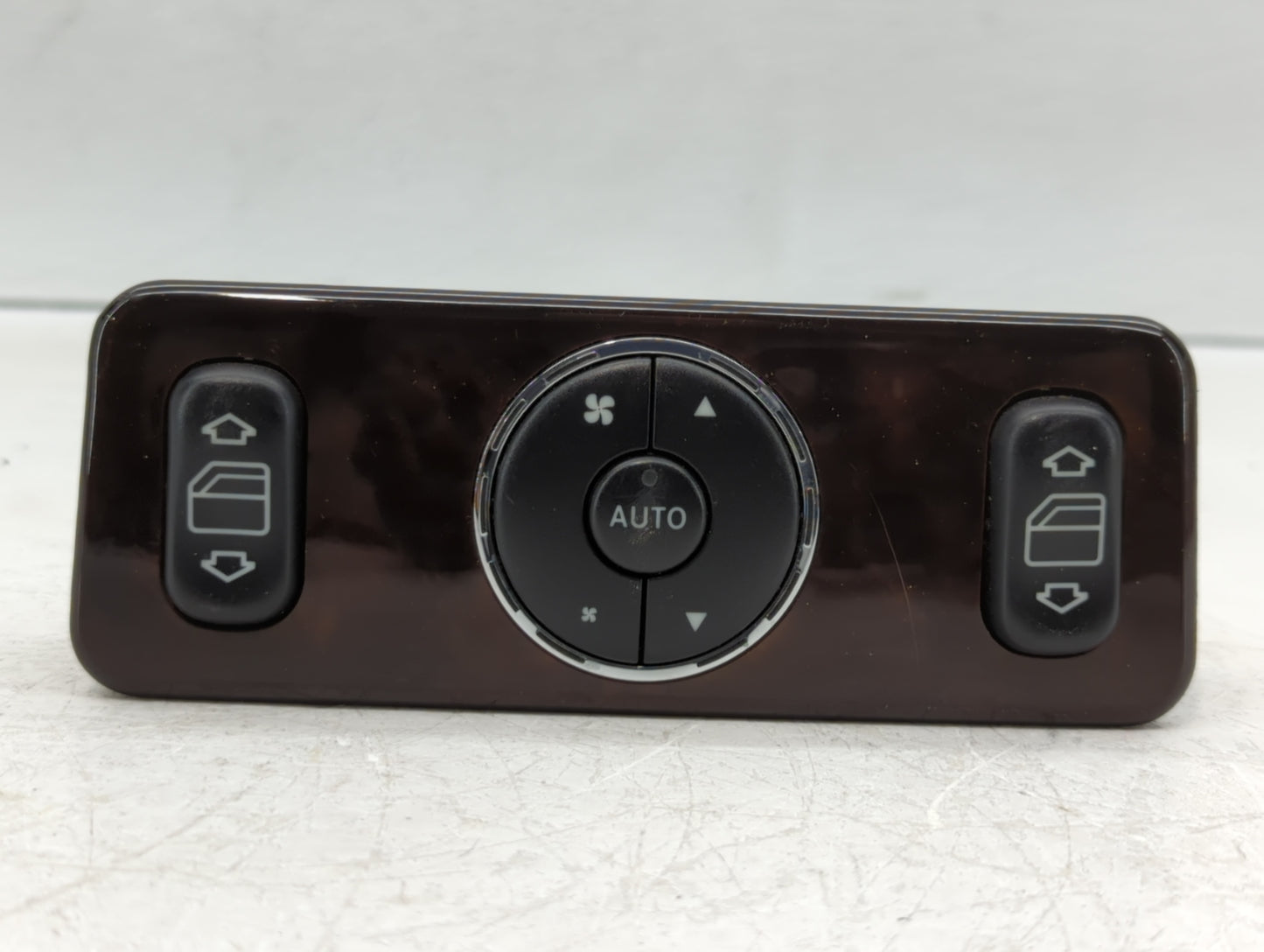 2003-2005 Mercedes-Benz Ml350 Climate Control Module Temperature AC/Heater Replacement P/N:A 163 820 04 26 Fits OEM Used Aut