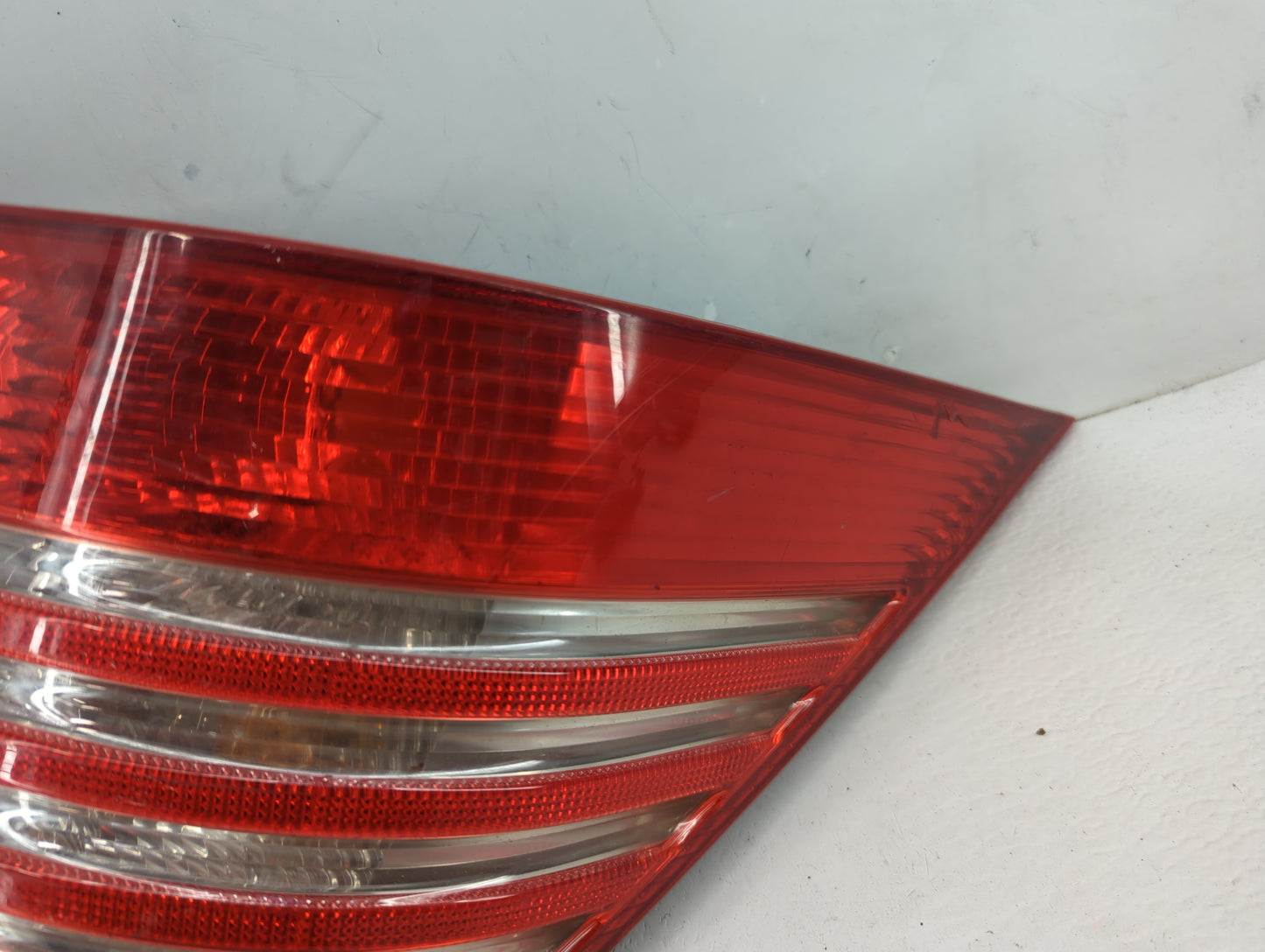 2006 Mercedes-Benz S350 Tail Light Assembly Driver Left OEM P/N:A2208200764 Fits Fits 2003 2004 2005 OEM Used Auto Parts - O