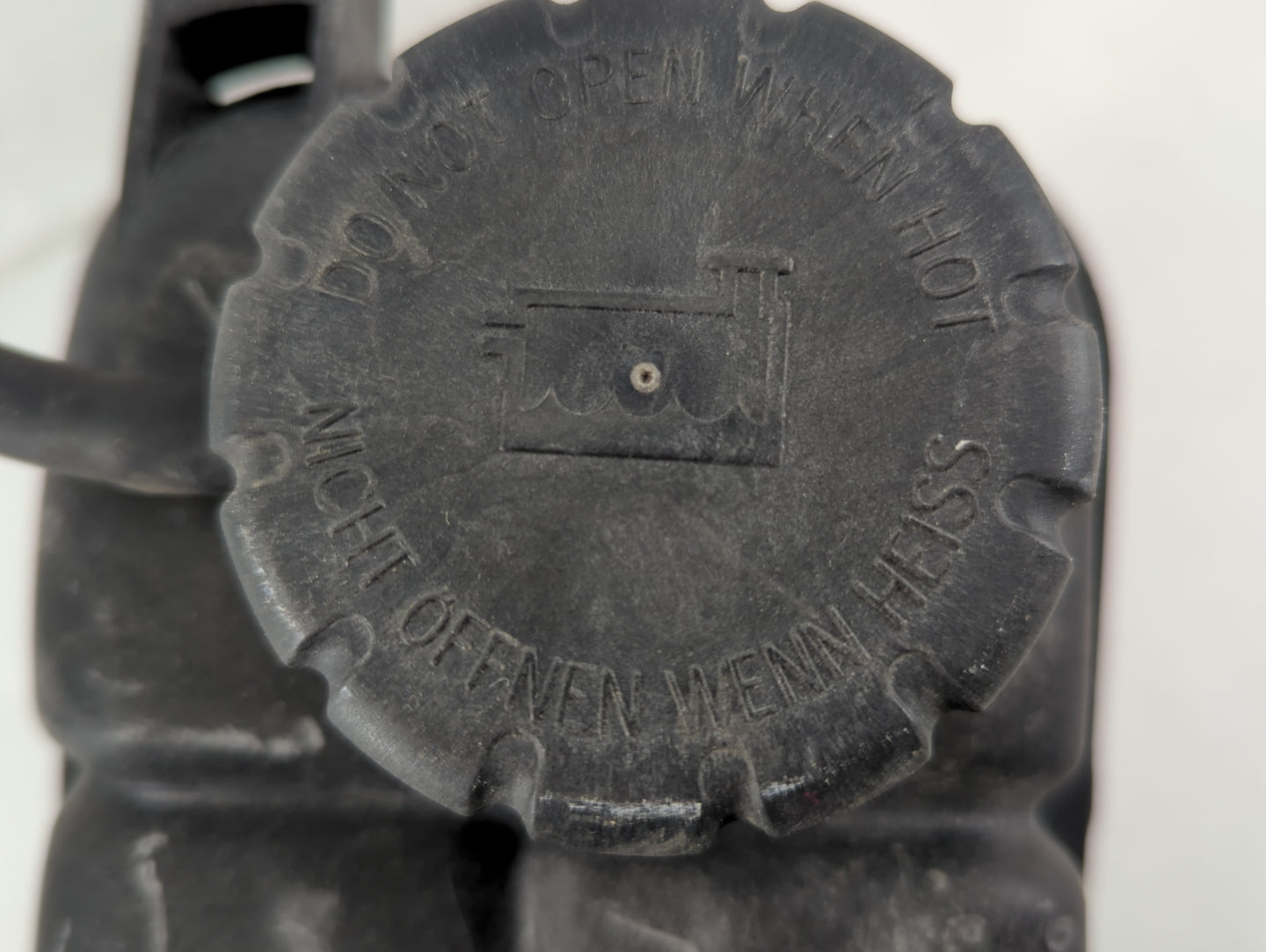 2000 Mercedes-benz S430 Windshield Washer Fluid Reservoir Bottle Oem - Oemusedautoparts1.com